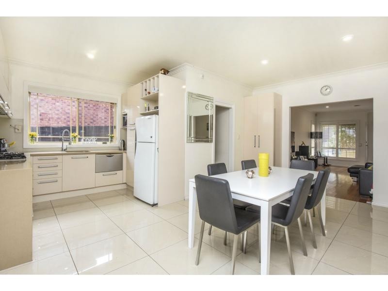 1/119 Ogilvie Street, Essendon VIC 3040
