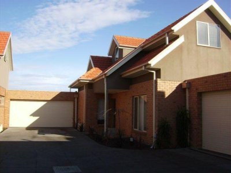 7 Vincent Lane, Avondale Heights VIC 3034