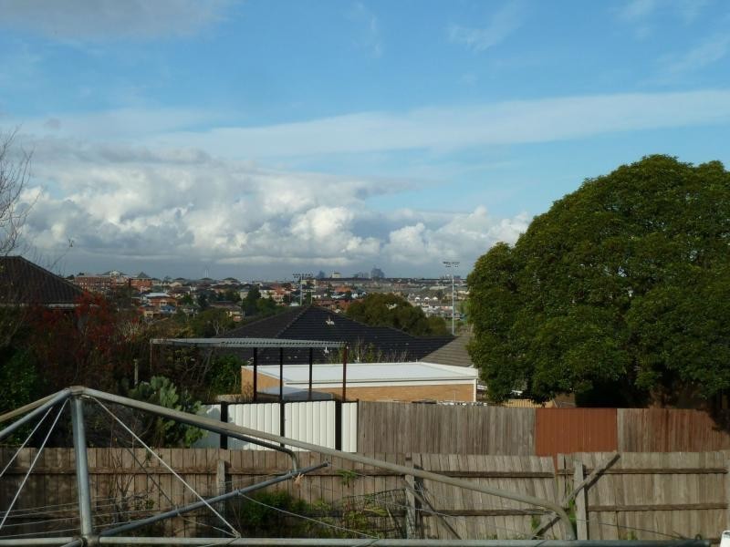 8 Norma Court, Avondale Heights VIC 3034