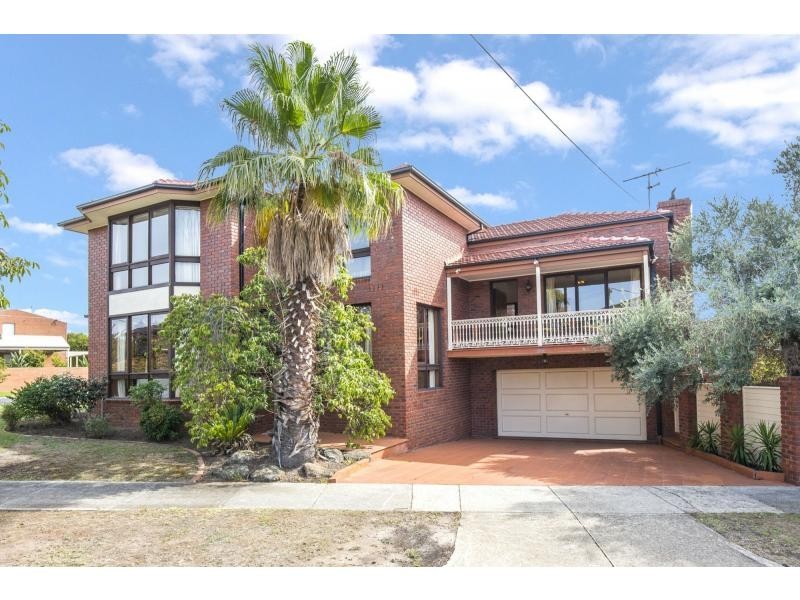 14 Lovett Drive, Avondale Heights VIC 3034