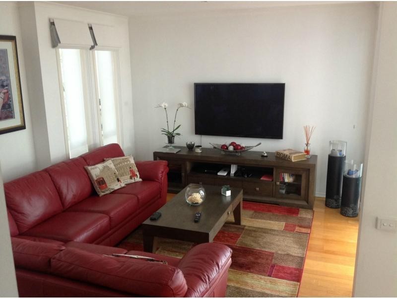 25 Waterford Avenue, Maribyrnong VIC 3032