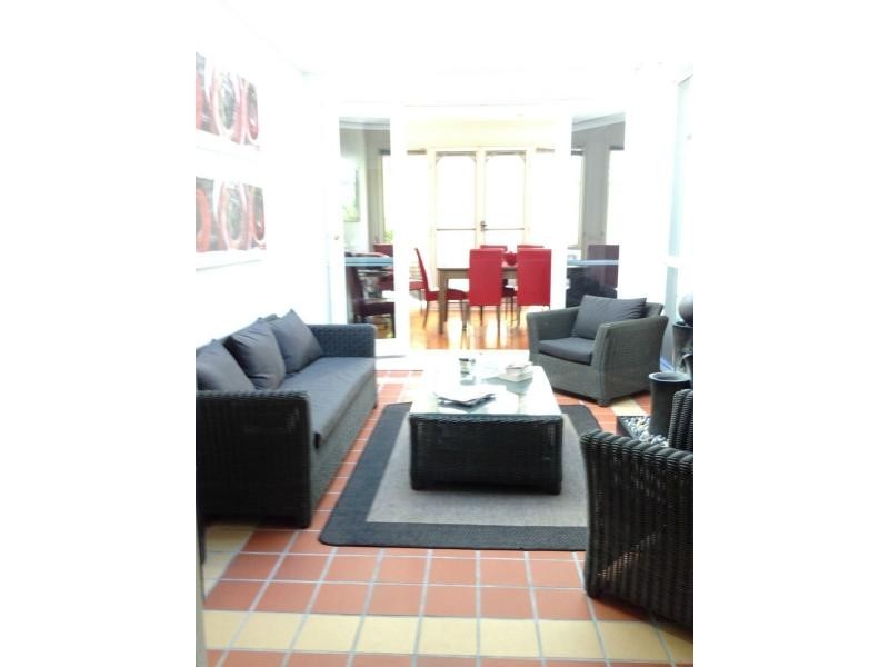 25 Waterford Avenue, Maribyrnong VIC 3032