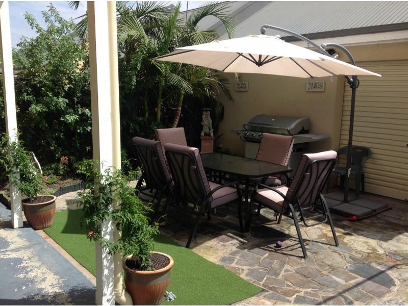 25 Waterford Avenue, Maribyrnong VIC 3032