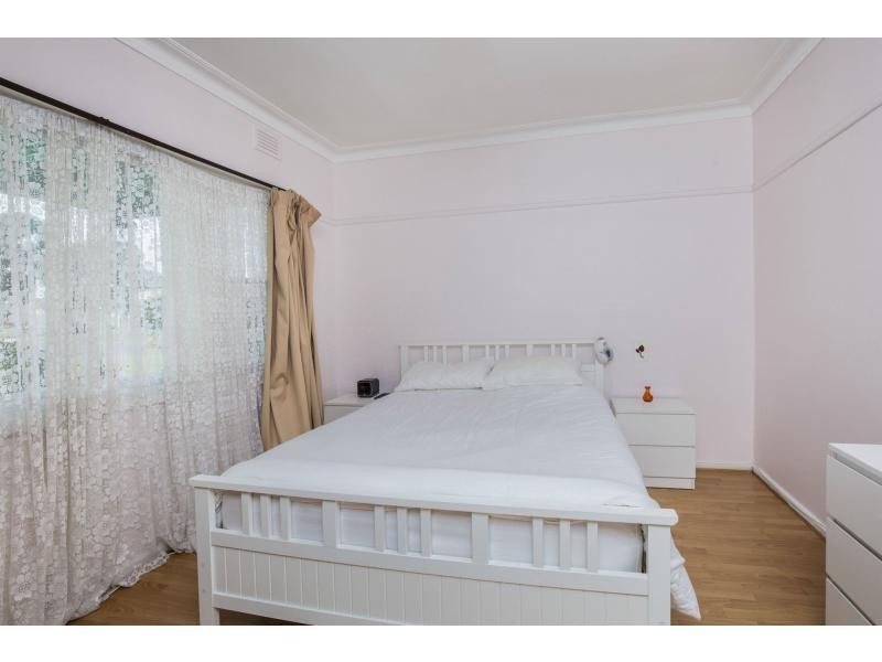 1 Herbert Street, Avondale Heights VIC 3034