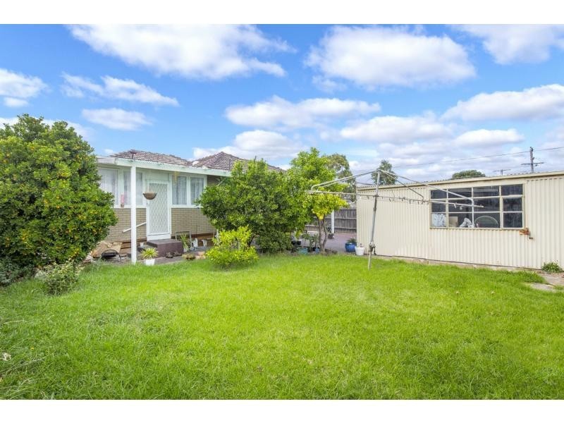 1 Herbert Street, Avondale Heights VIC 3034