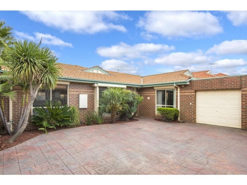 2/49 Quinn Grove, Keilor East VIC 3033