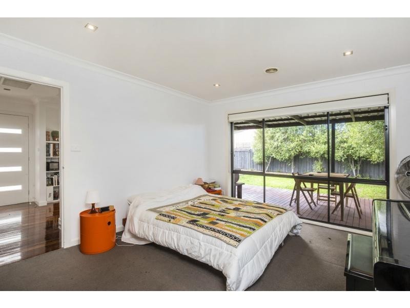 18 Langham Street, Avondale Heights VIC 3034