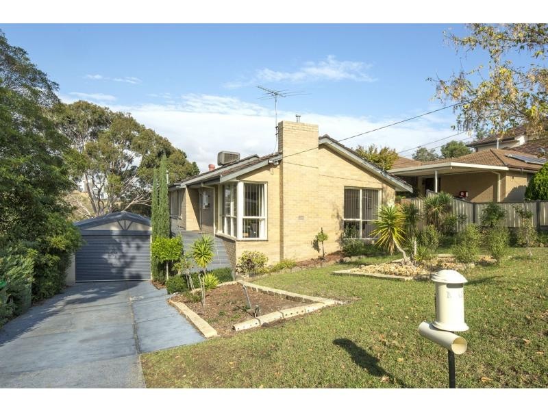 31 Barbara Crescent, Avondale Heights VIC 3034