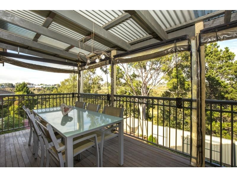 31 Barbara Crescent, Avondale Heights VIC 3034