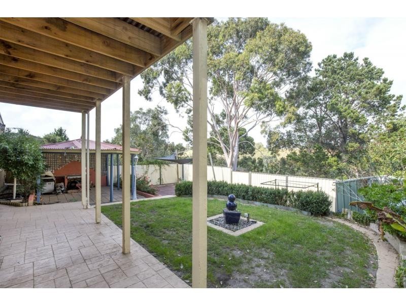 31 Barbara Crescent, Avondale Heights VIC 3034
