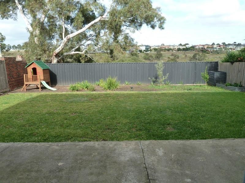 41 Barbara Crescent, Avondale Heights VIC 3034