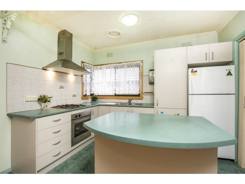 34 Brown Street, Avondale Heights VIC 3034