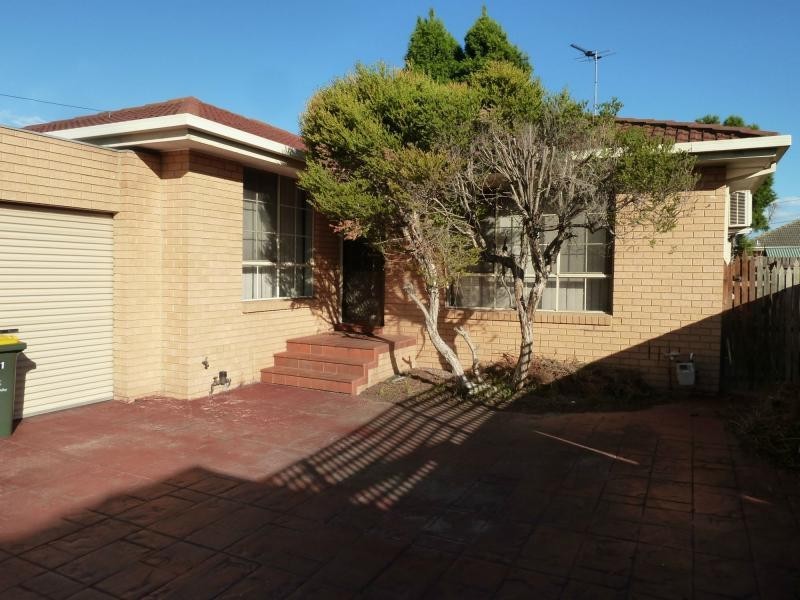 2/21 Neville Street, Keilor East VIC 3033