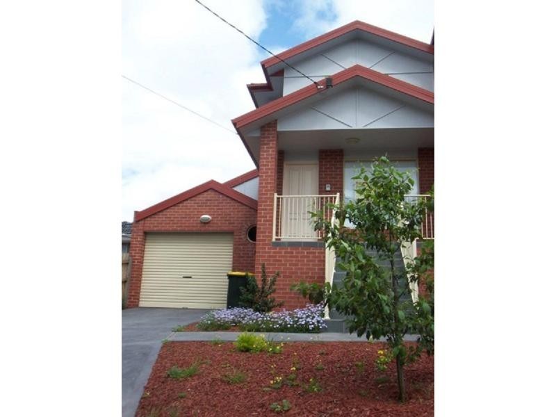 375 Mascoma Street, Strathmore VIC 3041