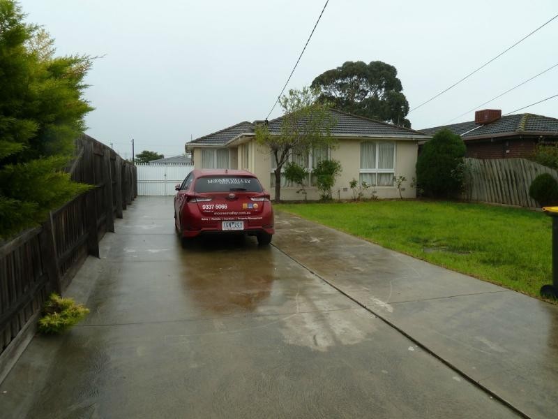 188 Sterling Drive, Keilor East VIC 3033
