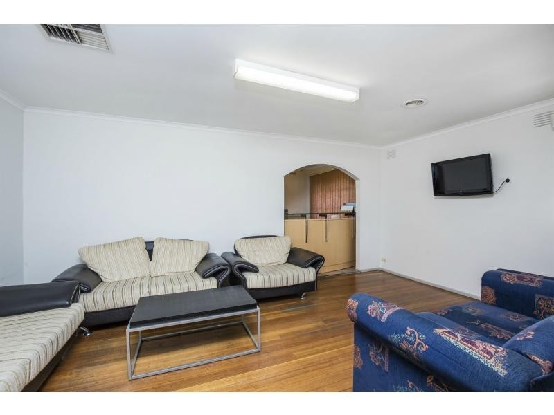 181-183 Main Road East, St Albans VIC 3021