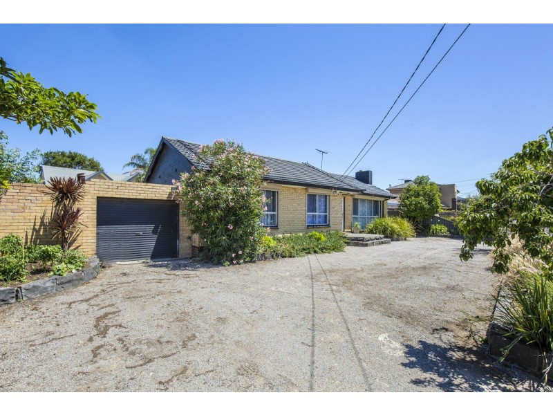 5 Macey Avenue, Avondale Heights VIC 3034