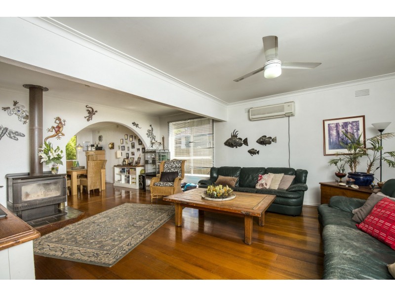 5 Macey Avenue, Avondale Heights VIC 3034