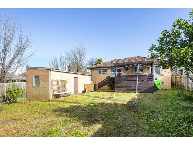 8 Norma Court, Avondale Heights VIC 3034