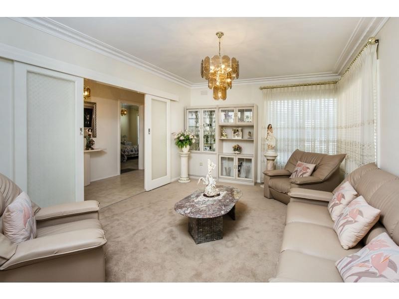 185 Military Road, Avondale Heights VIC 3034