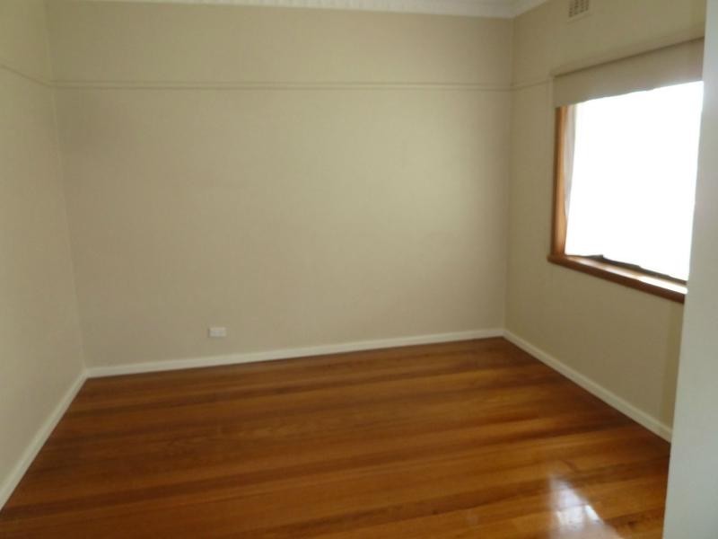 25 Skewes Street, Avondale Heights VIC 3034