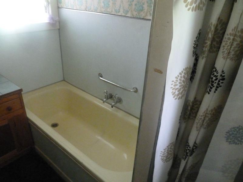 34 Wood Street, Avondale Heights VIC 3034