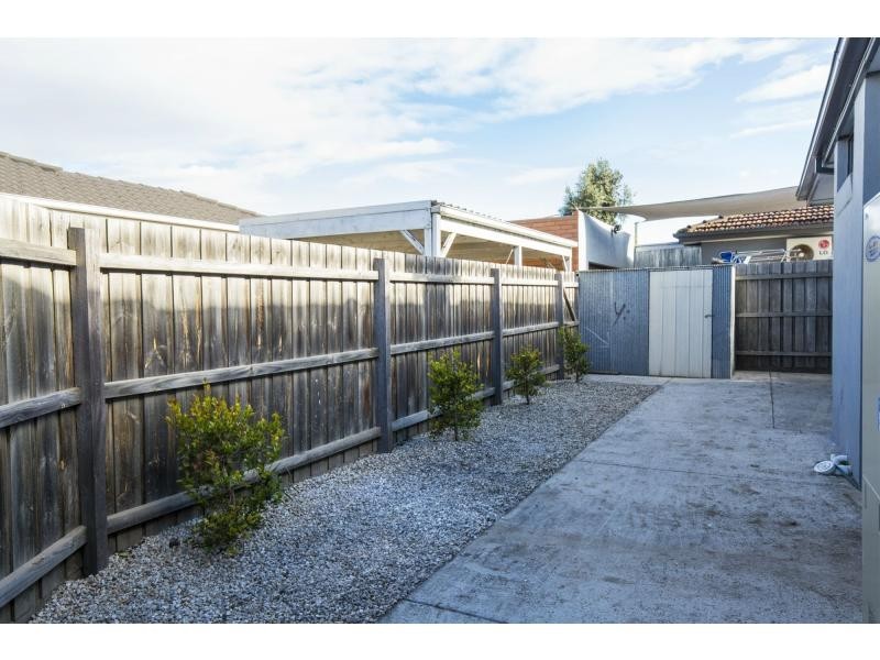 9 Arcade Way, Avondale Heights VIC 3034
