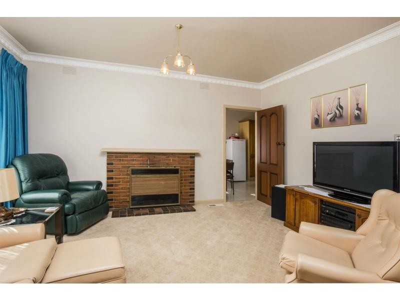 7 Monmouth Street, Avondale Heights VIC 3034