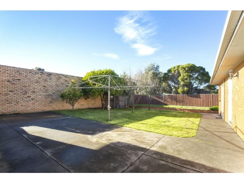 57 North Road, Avondale Heights VIC 3034