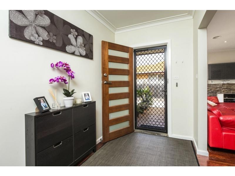 103 Military Road, Avondale Heights VIC 3034