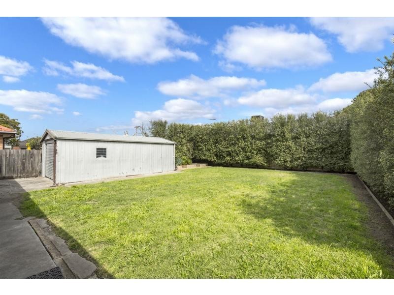 103 Military Road, Avondale Heights VIC 3034
