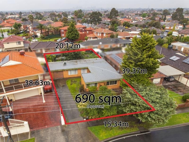 28 The Crossway South, Avondale Heights VIC 3034