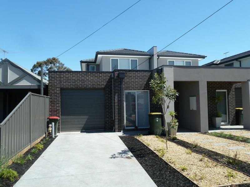 13 Langham Street, Avondale Heights VIC 3034