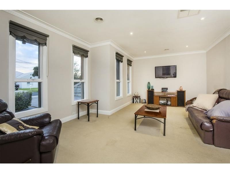 62 Skewes Street, Avondale Heights VIC 3034