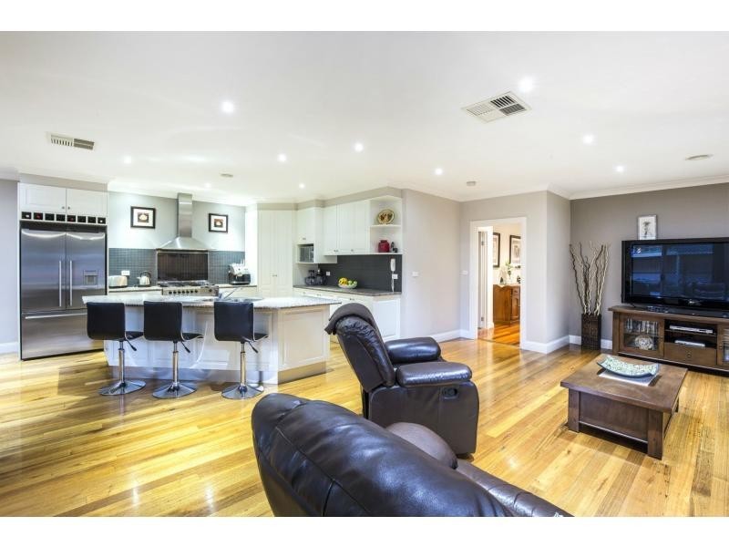 62 Skewes Street, Avondale Heights VIC 3034