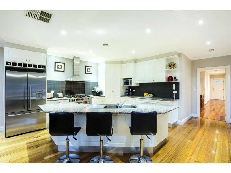 62 Skewes Street, Avondale Heights VIC 3034