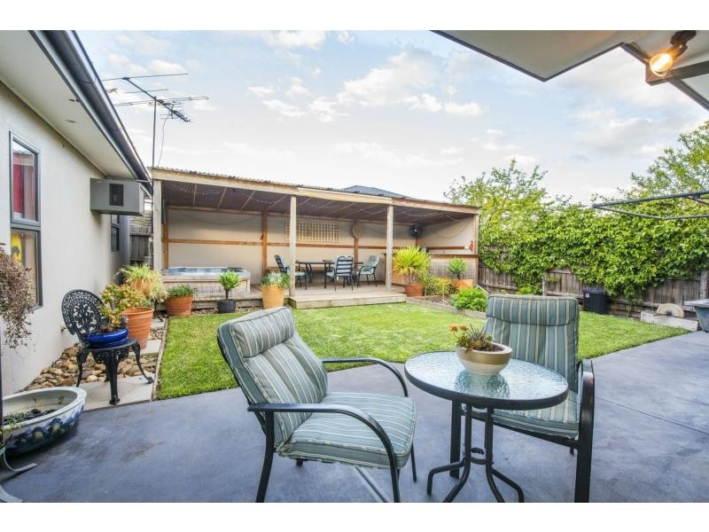 62 Skewes Street, Avondale Heights VIC 3034