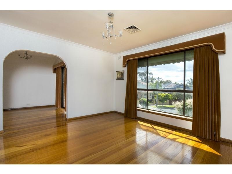 3 Clive Court, Avondale Heights VIC 3034