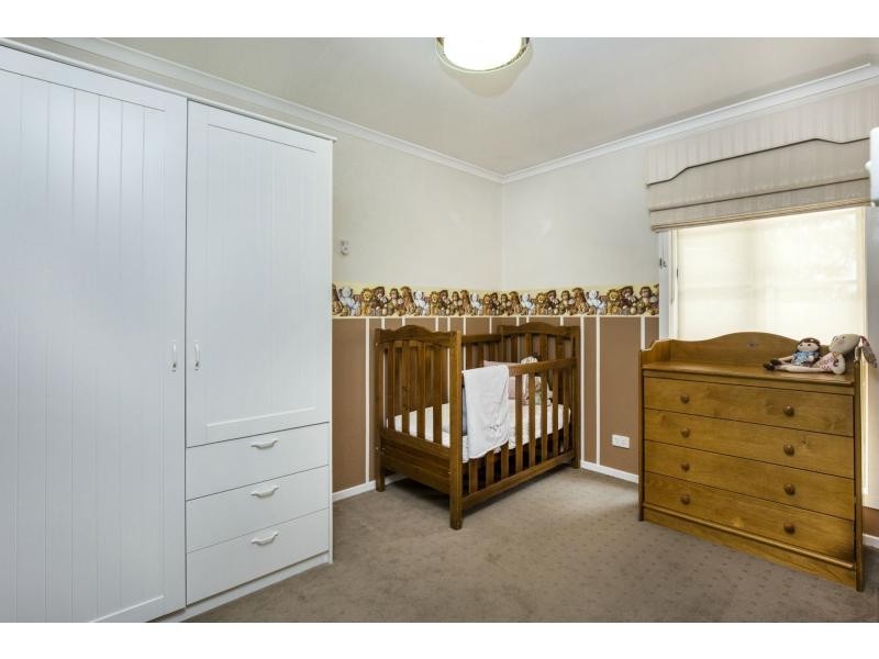 1/1 Amis Crescent, Avondale Heights VIC 3034