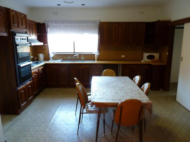 46 Herbert Street, Avondale Heights VIC 3034