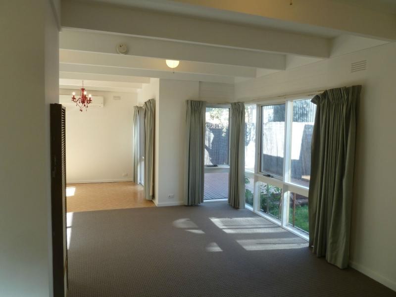 Villa 2/26 Park Street, Moonee Ponds VIC 3039