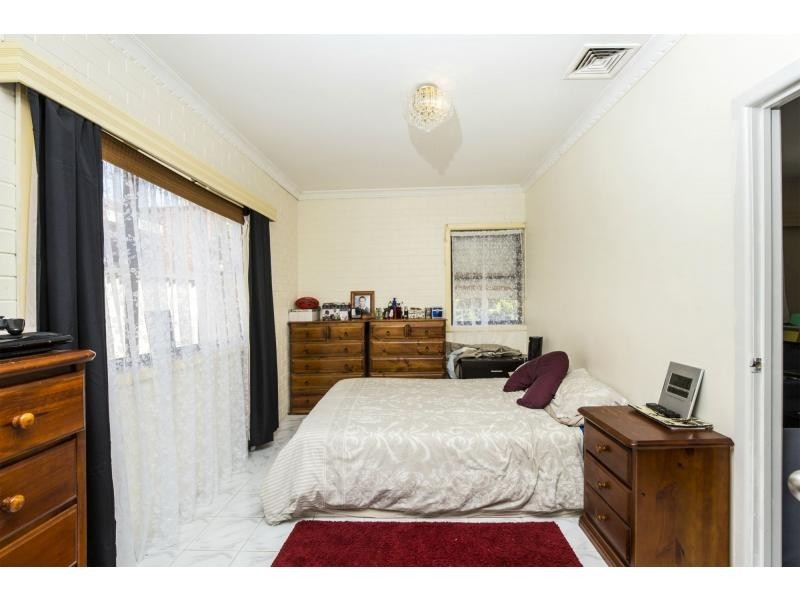 93 Military Road, Avondale Heights VIC 3034