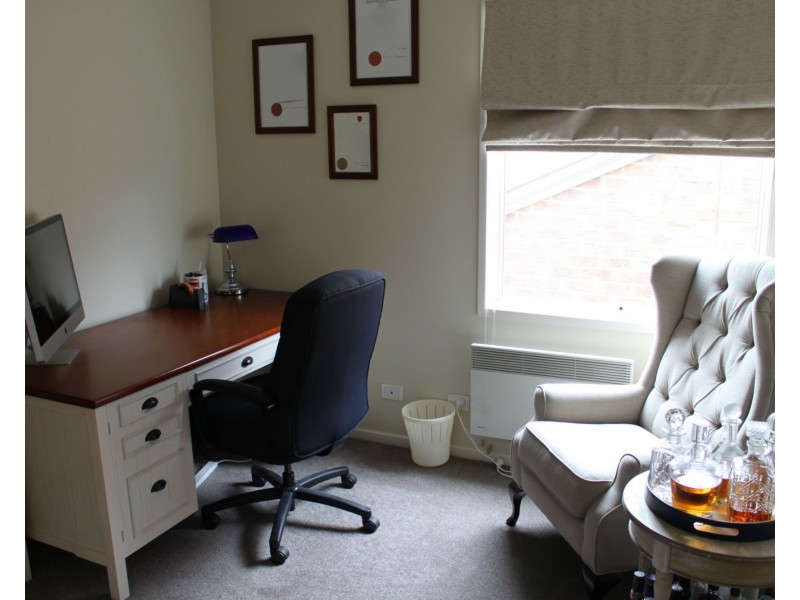 48 Village Way, Maribyrnong VIC 3032