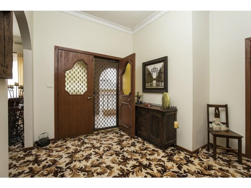 11 O’Shannassy Street, Essendon North VIC 3041