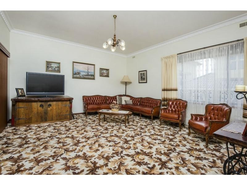 11 O’Shannassy Street, Essendon North VIC 3041