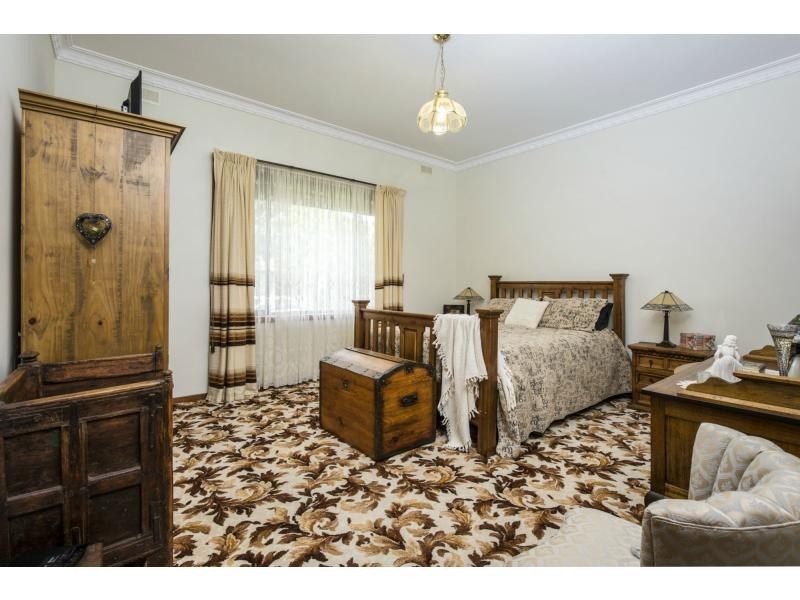 11 O’Shannassy Street, Essendon North VIC 3041