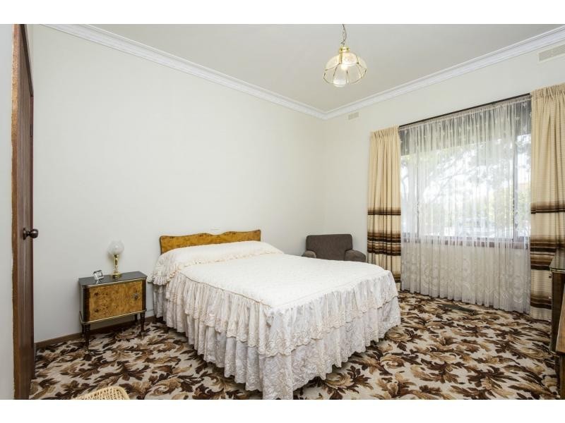 11 O’Shannassy Street, Essendon North VIC 3041