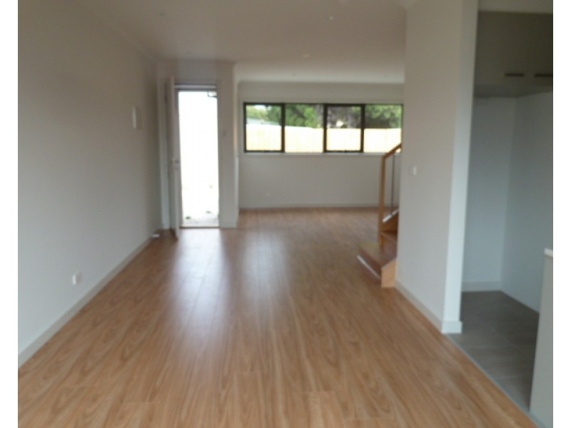 3/15 Cresswold Avenue, Avondale Heights VIC 3034