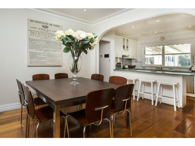 30 Thompson Street, Avondale Heights VIC 3034