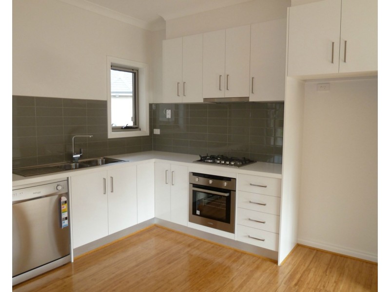 6/3-5 Nelson Court, Avondale Heights VIC 3034